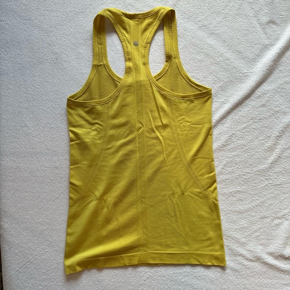 Lululemon Swift Tank - Picture 2 of 5